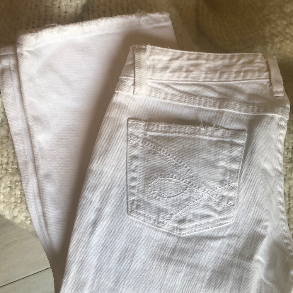 Jeans - Picture 2 of 3